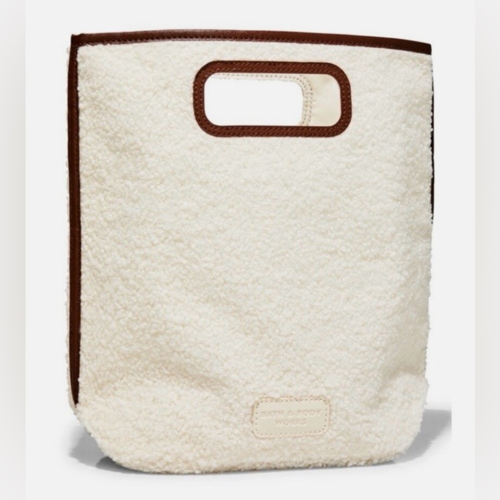 🆕🪷 BATH & BODY WORKS “BOUCLE” REUSABLE GIFT/TOTE BAG. BRAND NEW WITH TAGS.